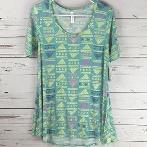BNWT XS LuLaRoe Perfect T